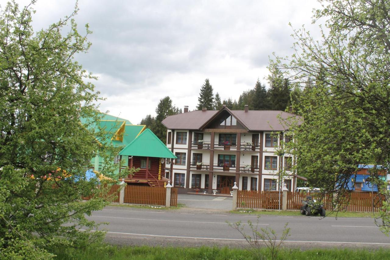 Hotel Zustrizh U Leva Pilipets Exterior foto